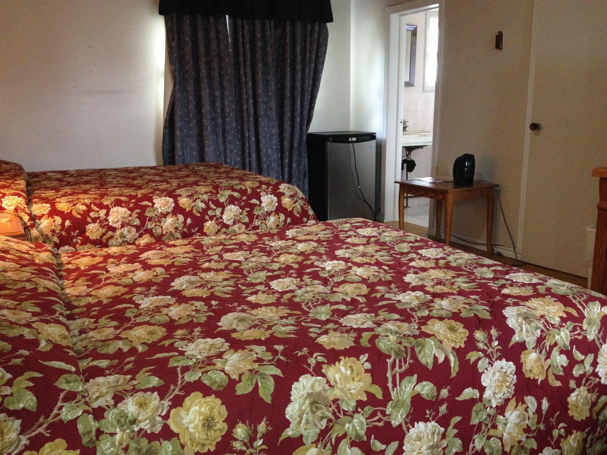 American Plaza Motel Лондон Экстерьер фото