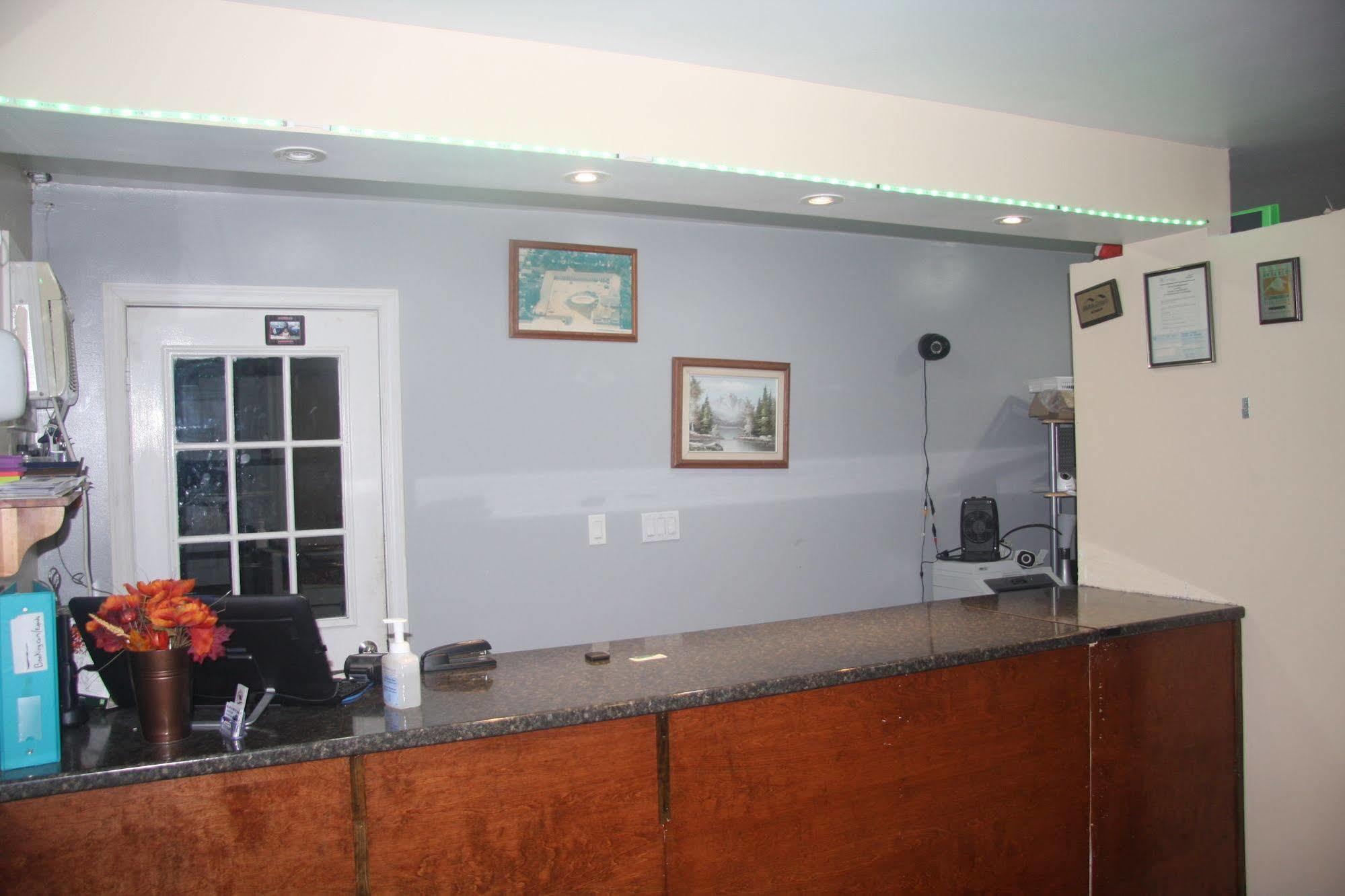 American Plaza Motel Лондон Экстерьер фото