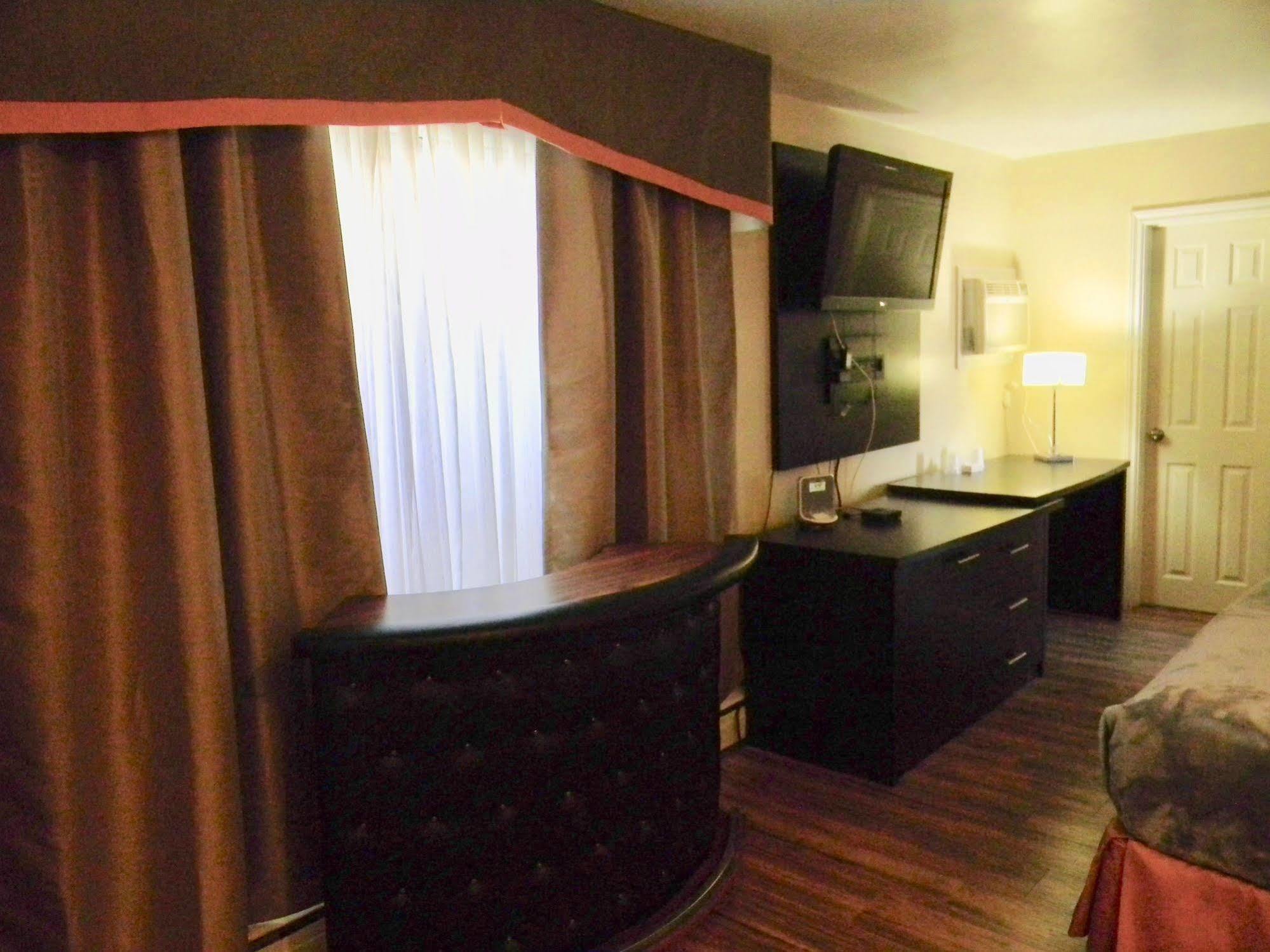 American Plaza Motel Лондон Экстерьер фото